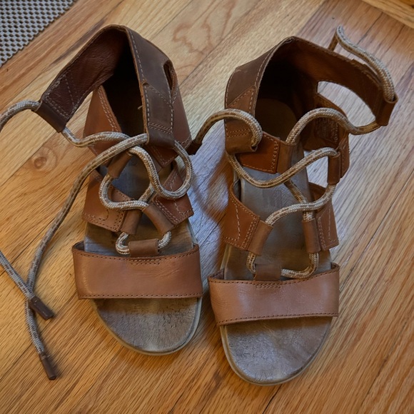 Sorel Women’s Torpeda Lace Flat Sandal size 8 - Picture 5 of 6